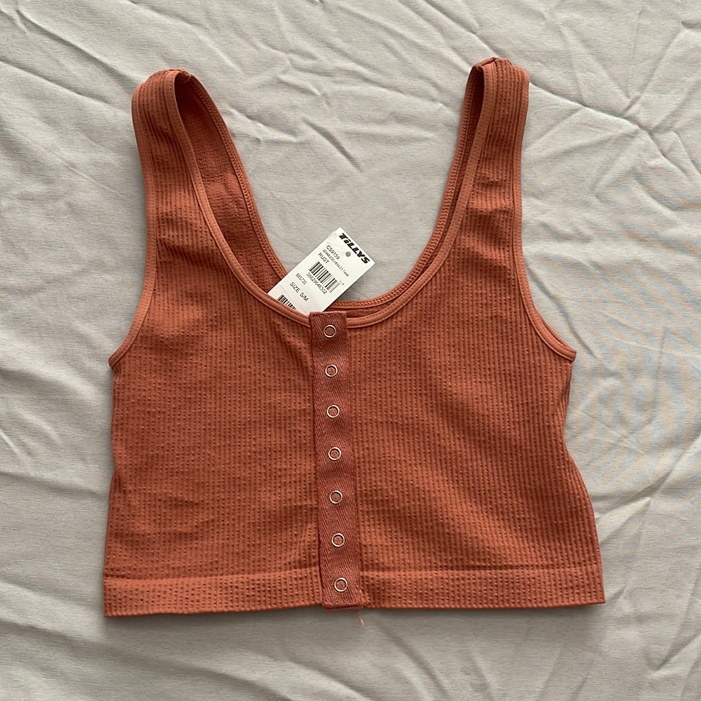 NWT Full Tilt cropped tank top with snaps, size s/m